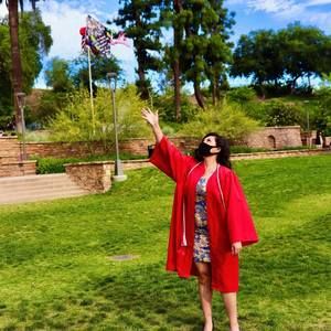 Meet your Posher, Manuel rojas-lori ann